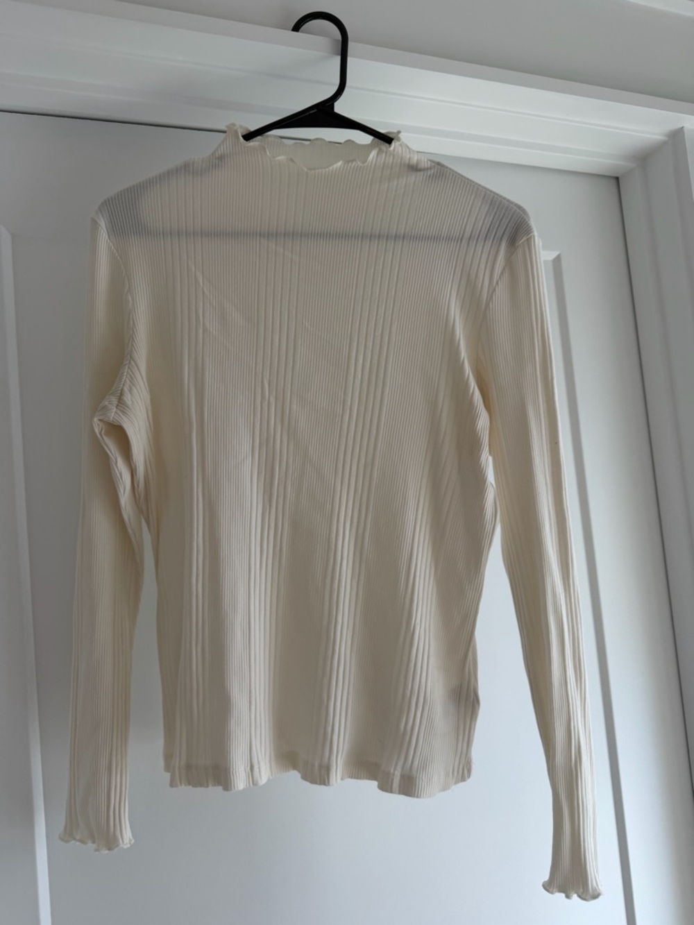 Cynthia Rowley Cream Ribbed Long-Sleeve Mock Neck Top